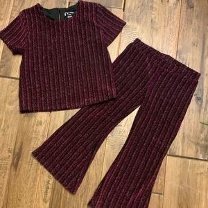 Art Class shiny stretchy two piece set. Size small (6/6X).